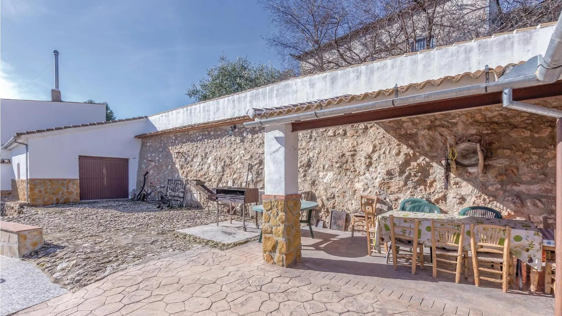 8 Bedroom Lovely Home In Iznájar Spanien