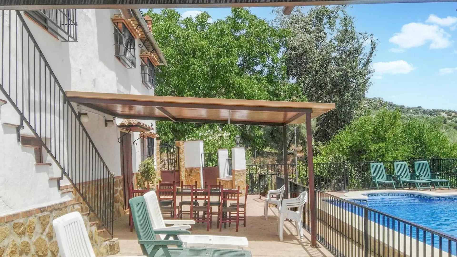8 Bedroom Lovely Home In Iznajar Holiday home